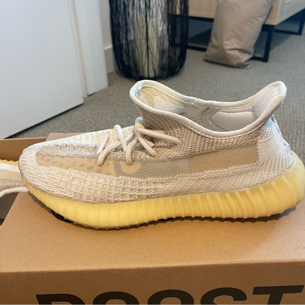 YEEZY BOOST 350 V2 - Abez - Picture 6 of 15